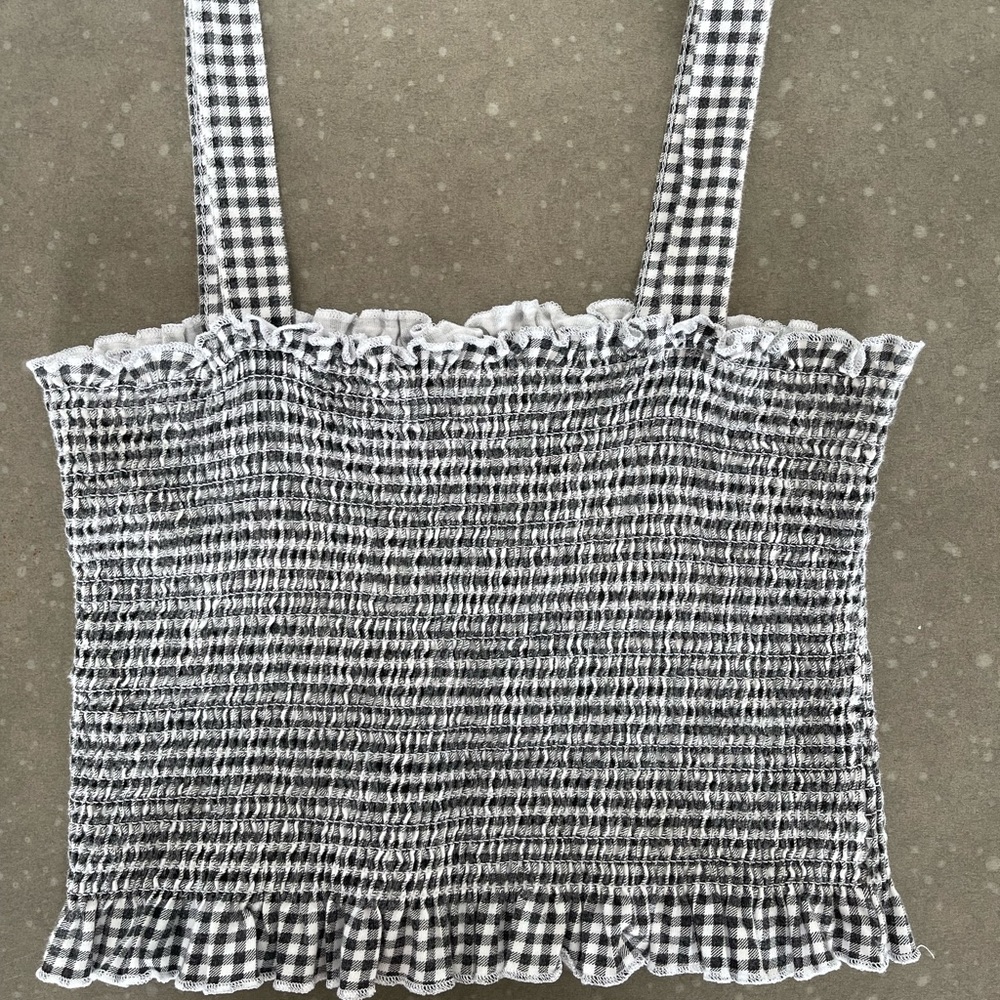 PATTERN CROP TOP